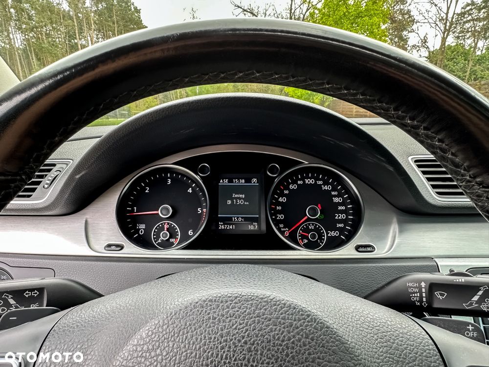 Volkswagen Passat 2.0 TDI Highline DSG - 20