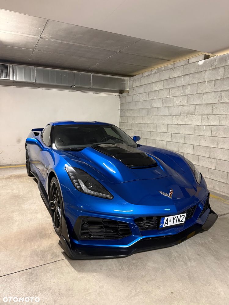 Chevrolet Corvette - 15