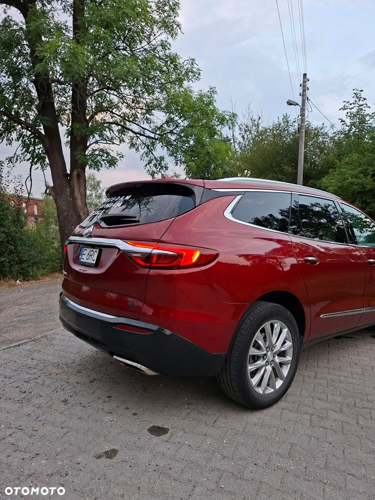 Buick Enclave - 16