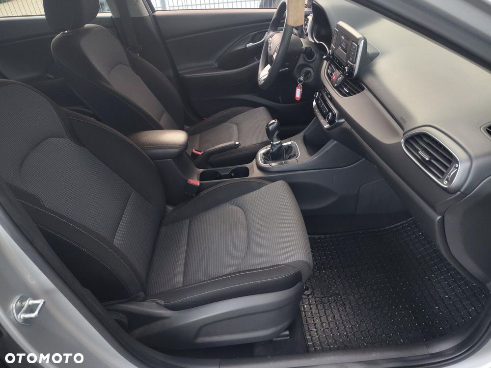 Hyundai i30 - 25