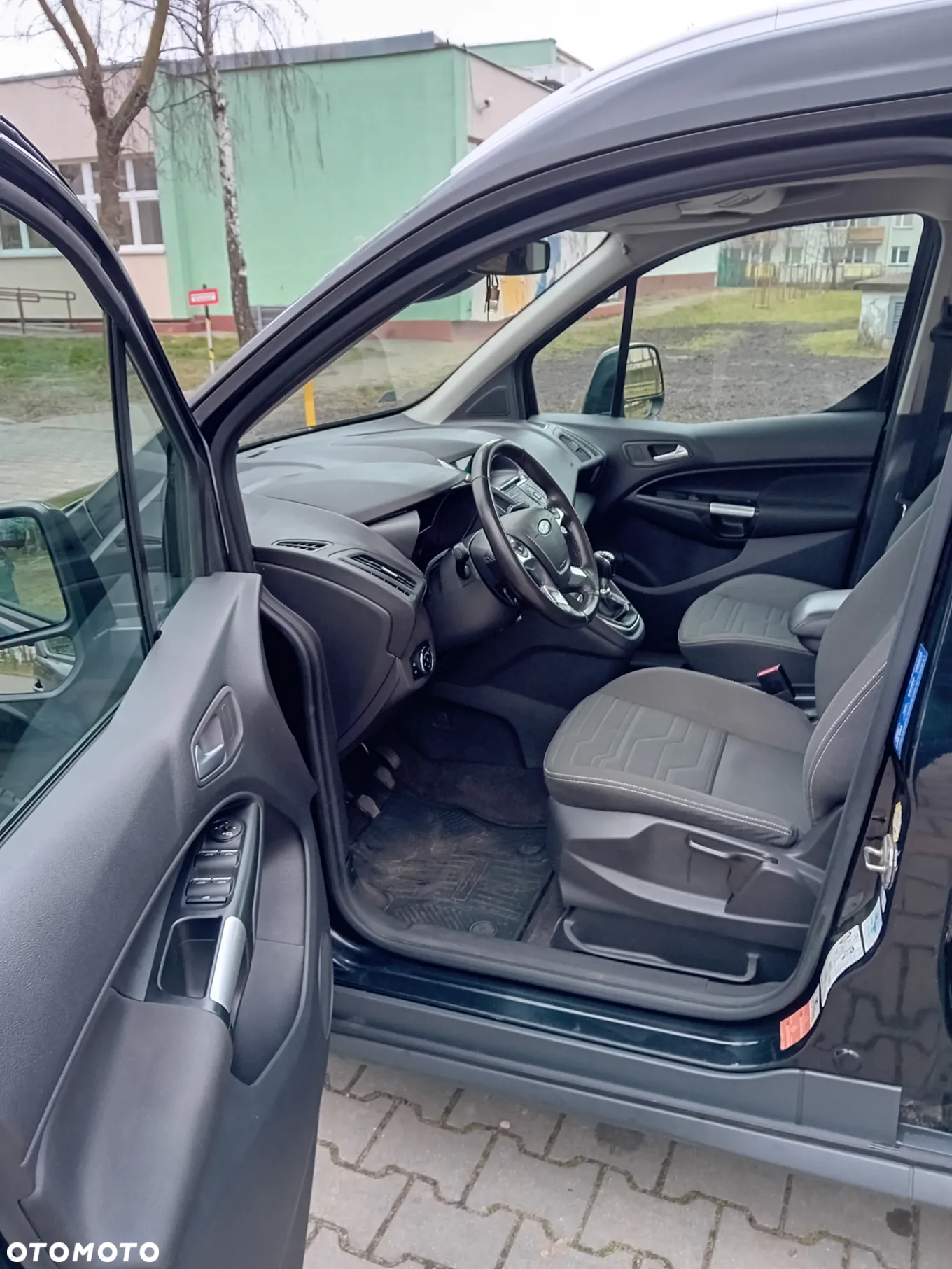 Ford Tourneo Connect 1.5 TDCi Titanium - 19
