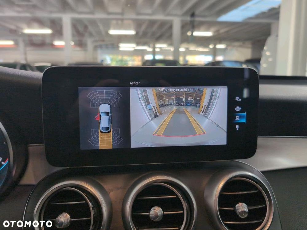 Mercedes-Benz GLC 220 d 4Matic 9G-TRONIC AMG Line - 7