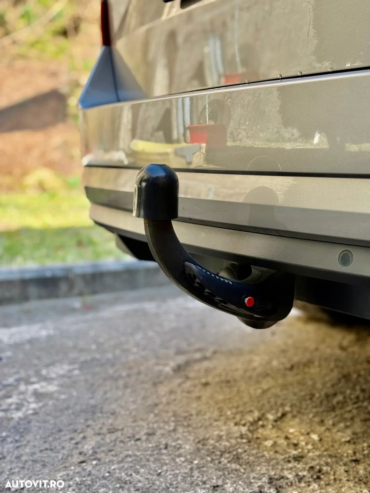 Skoda Octavia 1.6 TDI DPF DSG Ambiente - 24