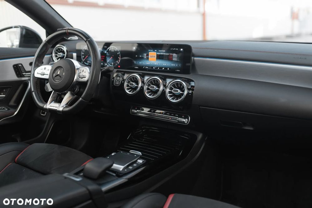 Mercedes-Benz CLA AMG 35 4-Matic 7G-DCT - 16