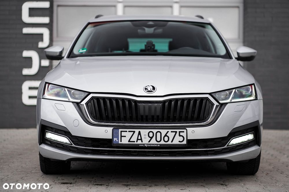 Skoda Octavia 2.0 TDI DSG First Edition - 9