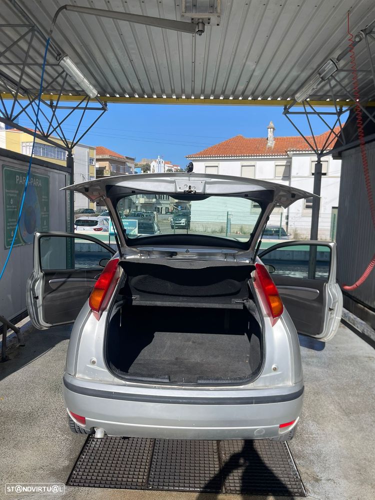 Ford Focus 1.8 TDCi Trend - 2