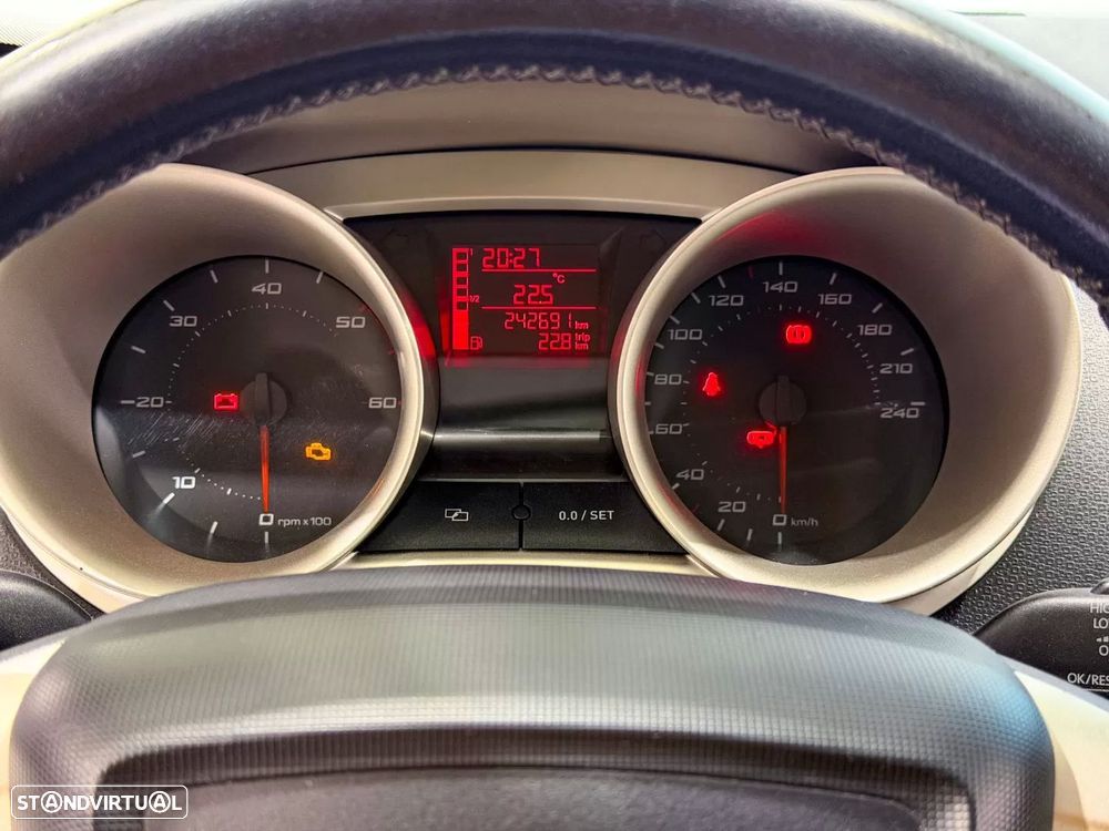 SEAT Ibiza 1.6 TDI Copa DPF - 27