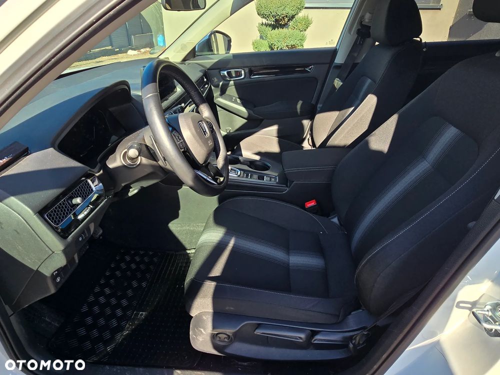 Honda Civic 2.0 i-MMD Elegance CVT - 12