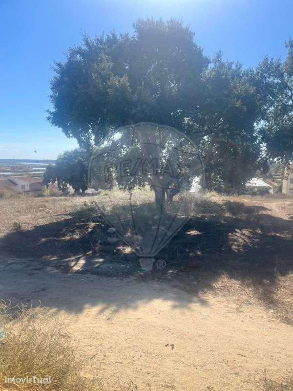 Terreno  para venda - Grande imagem: 2/5