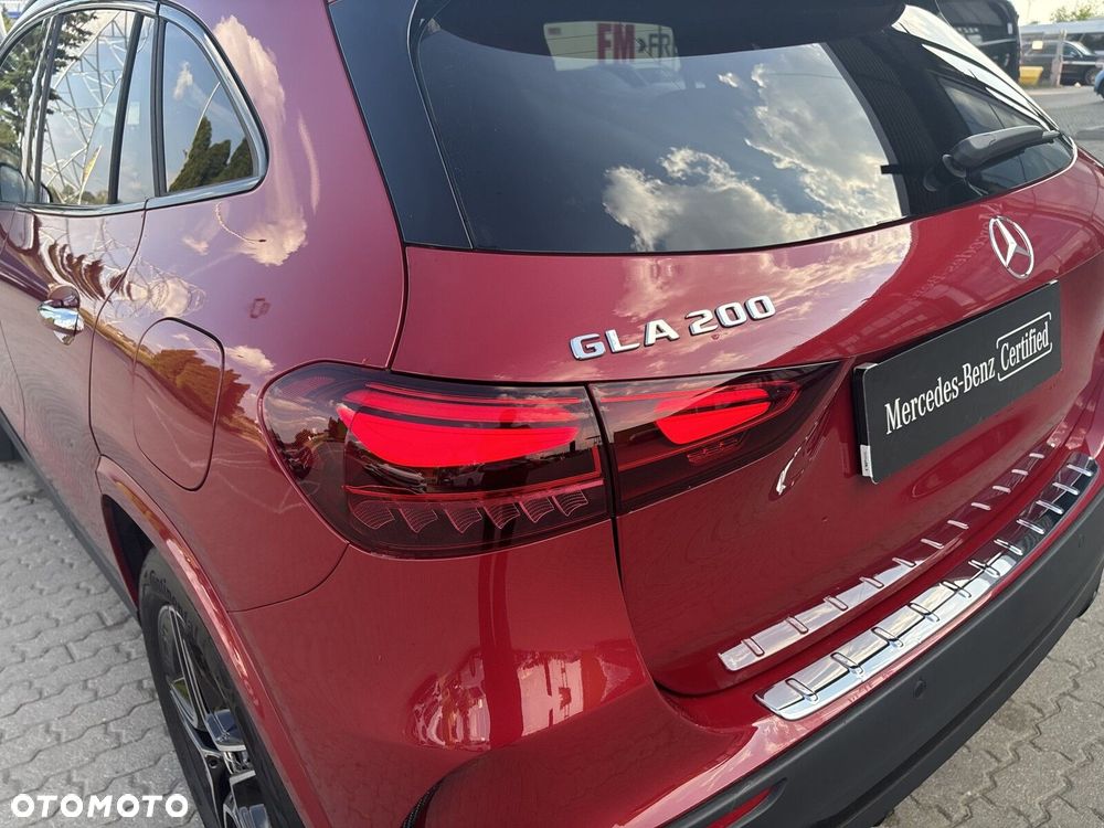 Mercedes-Benz GLA 200 AMG Line - 11