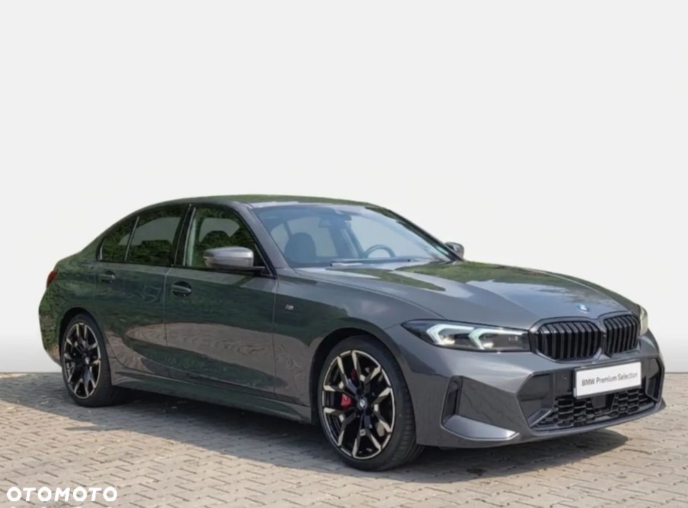BMW Seria 3 330i xDrive M Sport sport - 3