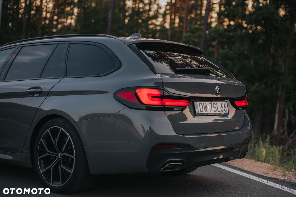 BMW Seria 5 520i - 31