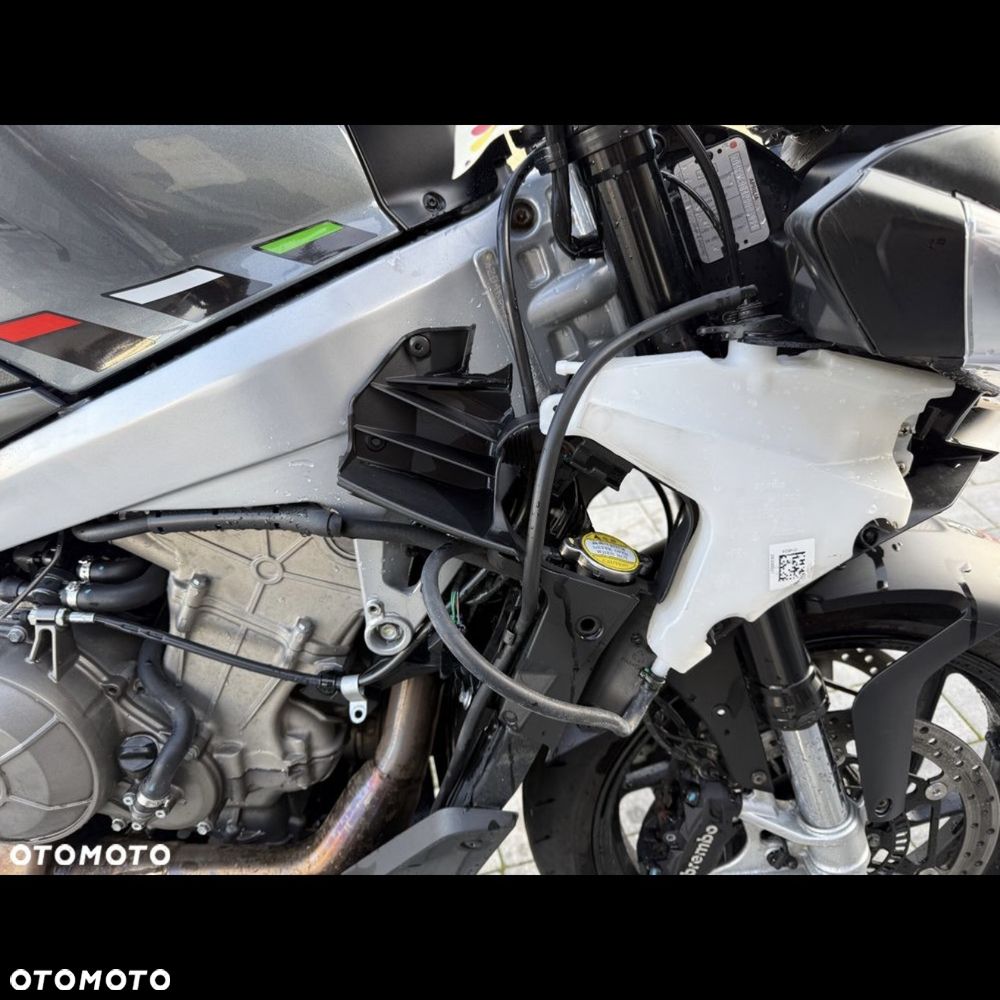 Aprilia Tuono - 9