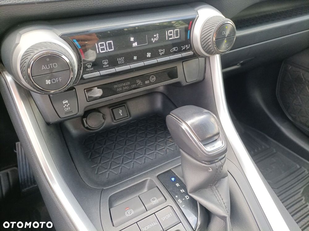 Toyota RAV4 2.5 Hybrid Active 4x2 - 13
