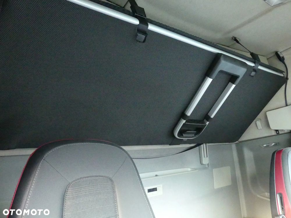 Volvo FH4 500 / EURO 6 / AUTOMAT / LOW DECK / I- SHIFT / KLIMA POSTOJOWA / - 31