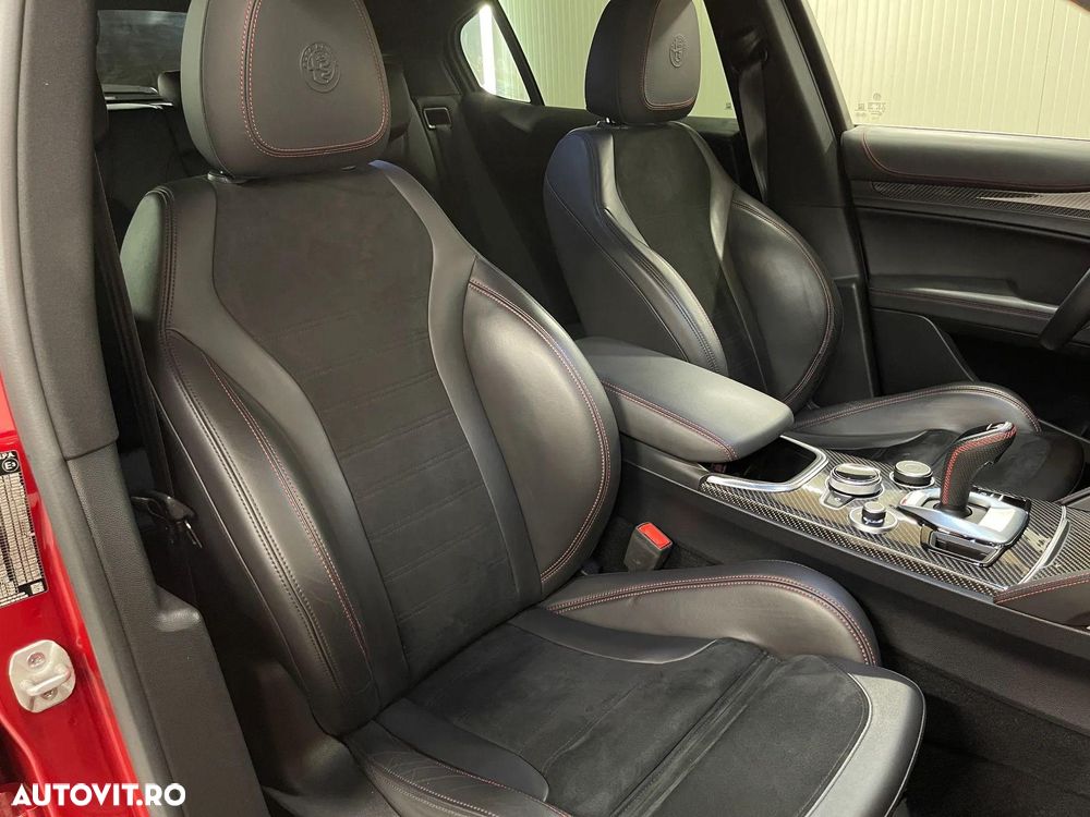 Alfa Romeo Stelvio 2.9 V6 Turbo AWD AT8 Quadrifoglio - 9