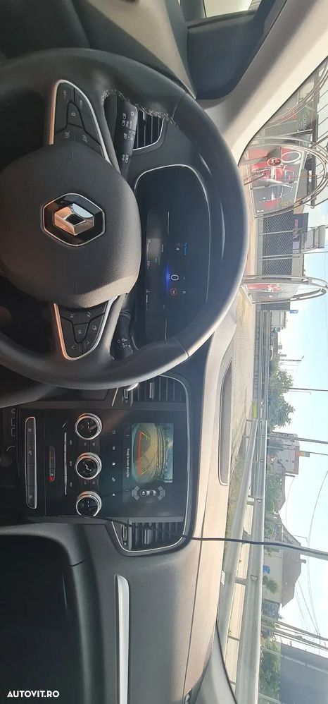 Renault Megane TCe GPF EDC Intens - 11
