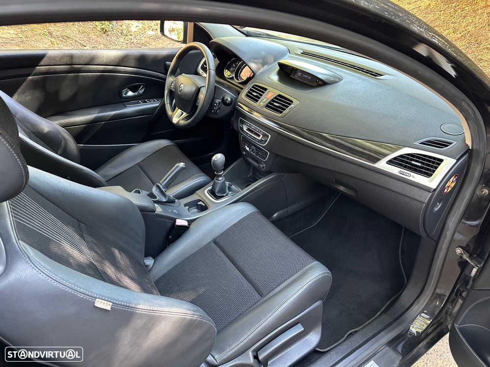 Renault Mégane Coupe 1.5 dCi Dynamique S - 19
