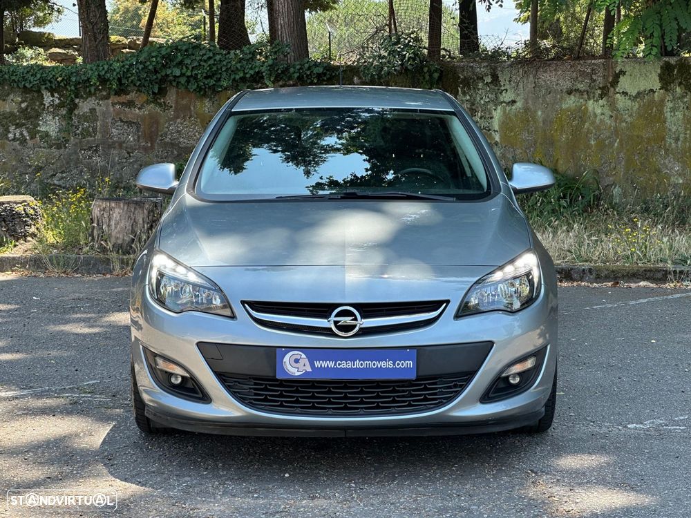 Opel Astra 1.4 Cosmo - 4