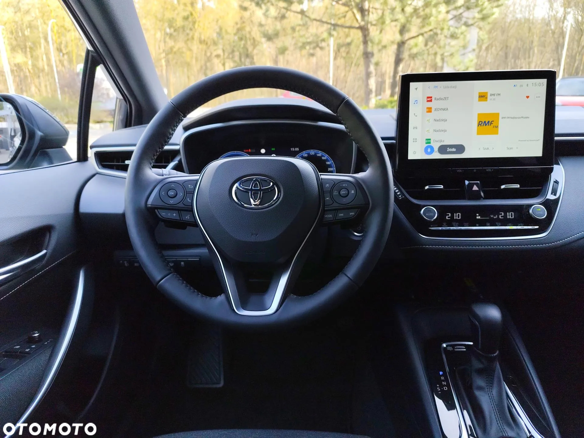 Toyota Corolla 2.0 Hybrid Comfort - 16