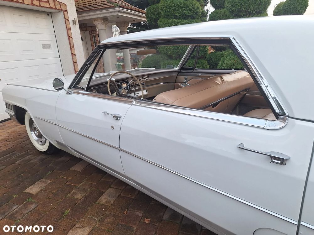 Cadillac Deville - 14