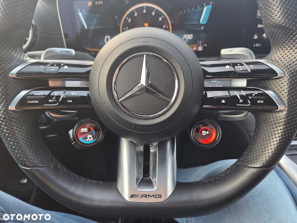 Mercedes-Benz AMG GT 43 4-Matic+ - 40