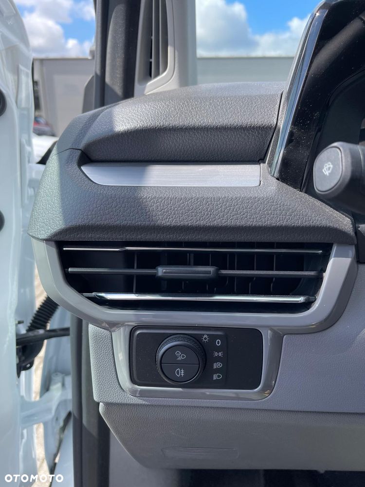 Volkswagen Transporter Furgon Plus - 23