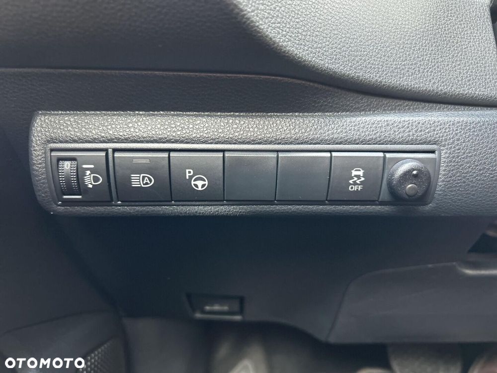Toyota Corolla 2.0 Hybrid Comfort - 22