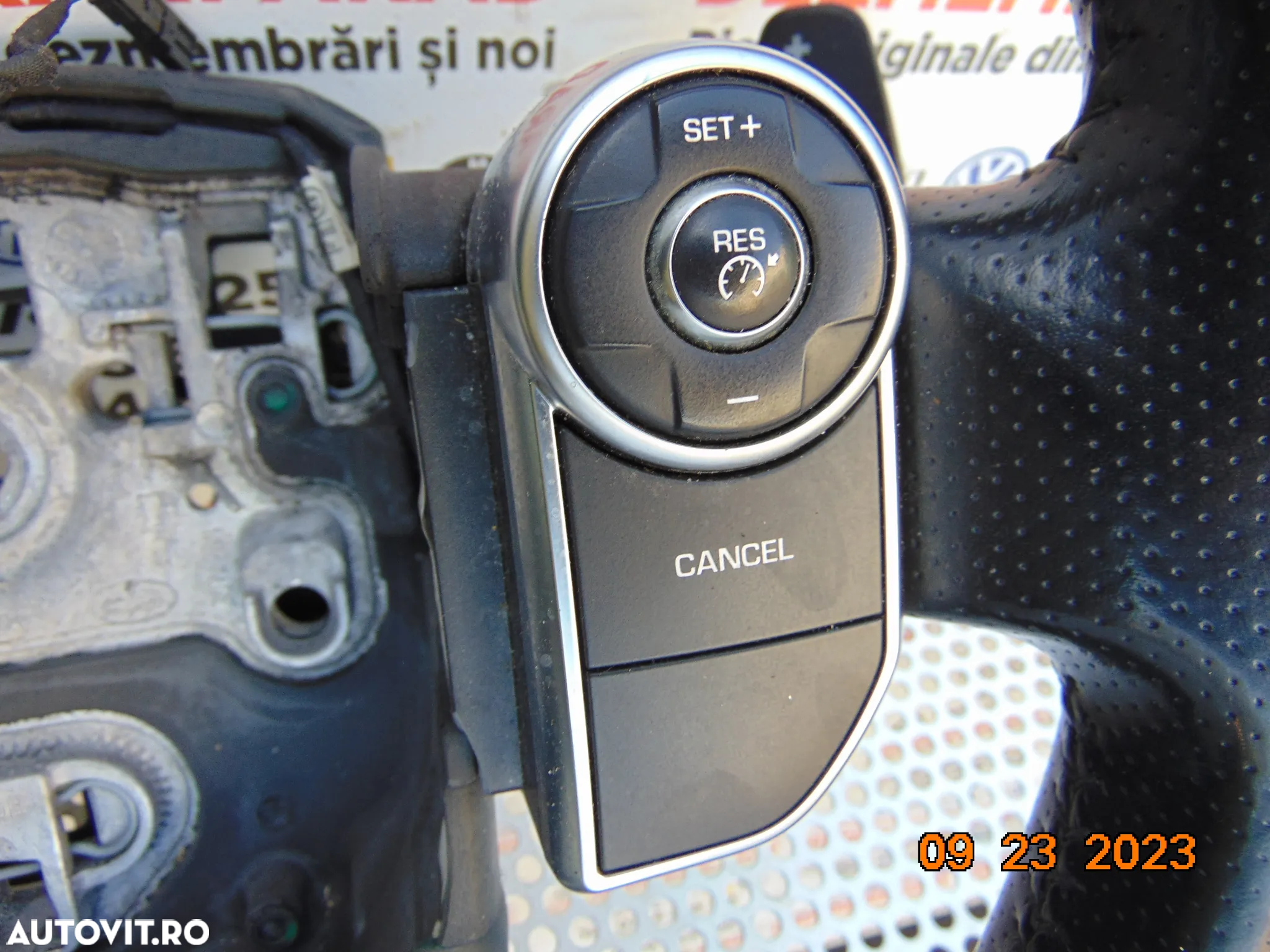 Volan Range Rover Sport 2013-2022 l494 Discovery 5 volan cu comenzi - 6