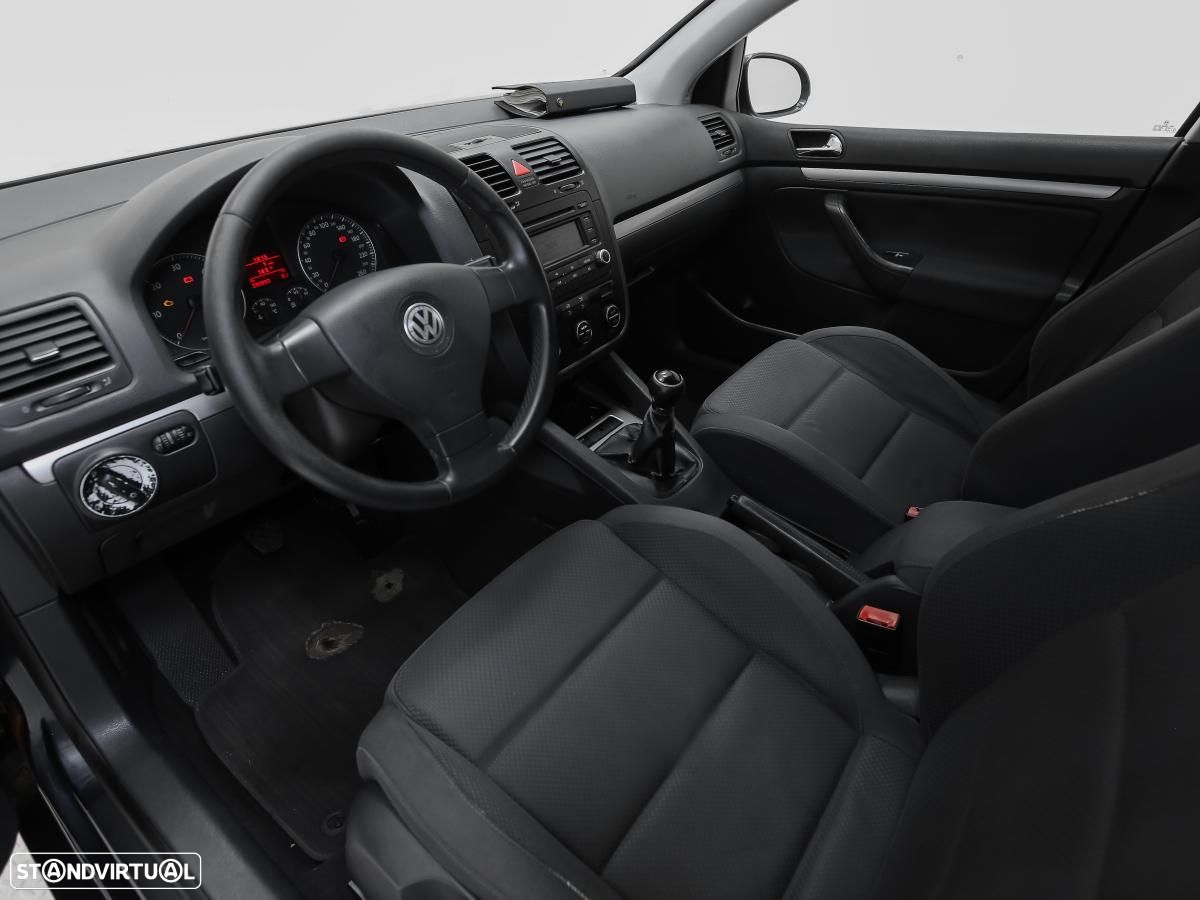 VW Golf - 6