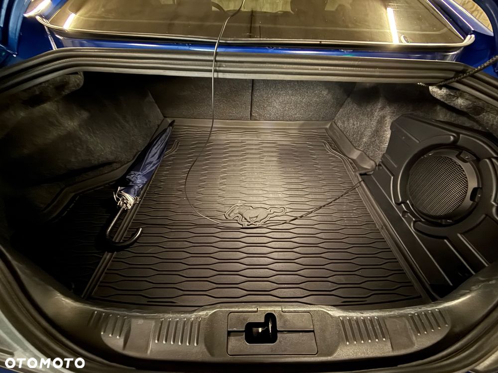 Ford Mustang 5.0 V8 GT - 10