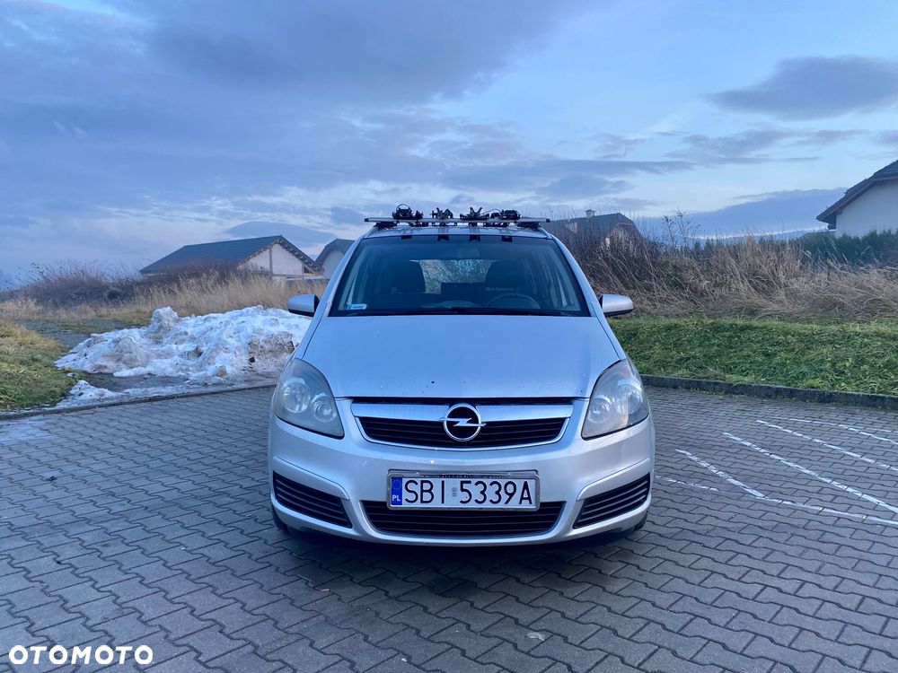 Opel Zafira 1.6 Essentia - 2