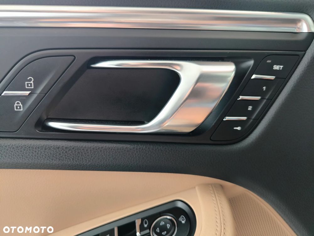 Porsche Macan Standard - 33