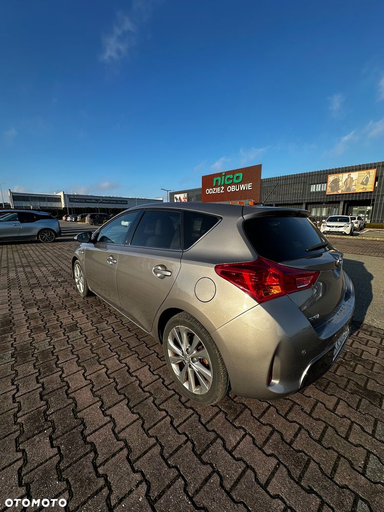 Toyota Auris Hybrid 135 Comfort - 3