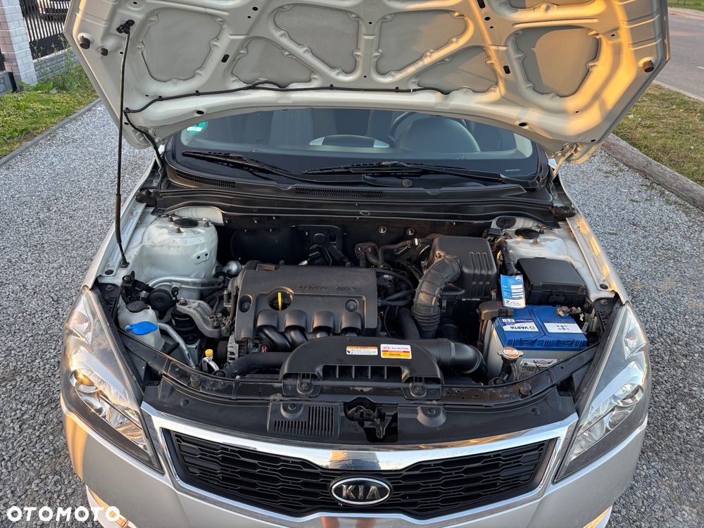 Kia Ceed - 14