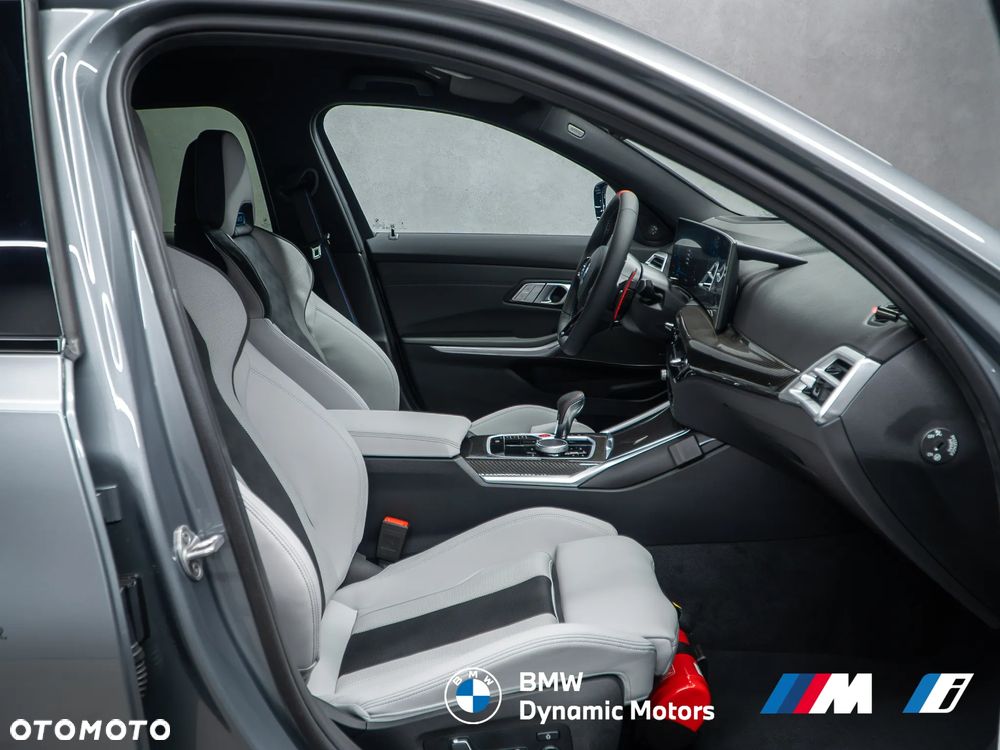 BMW M3 Competition Touring M xDrive - 24