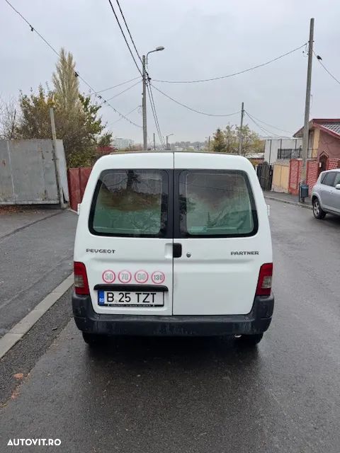 Peugeot Partner Combi 1.6 HDi 75 CP Confort FAP - 4