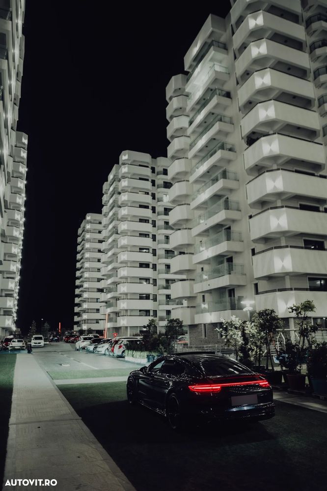 Porsche Panamera 4S - 5