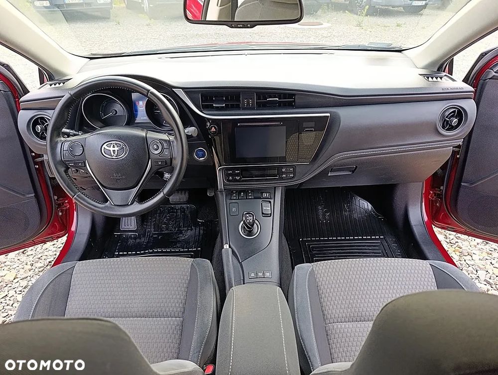 Toyota Auris Hybrid 135 Selection - 22
