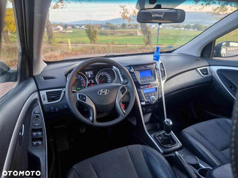Hyundai i30 1.4 Intro Edition - 14