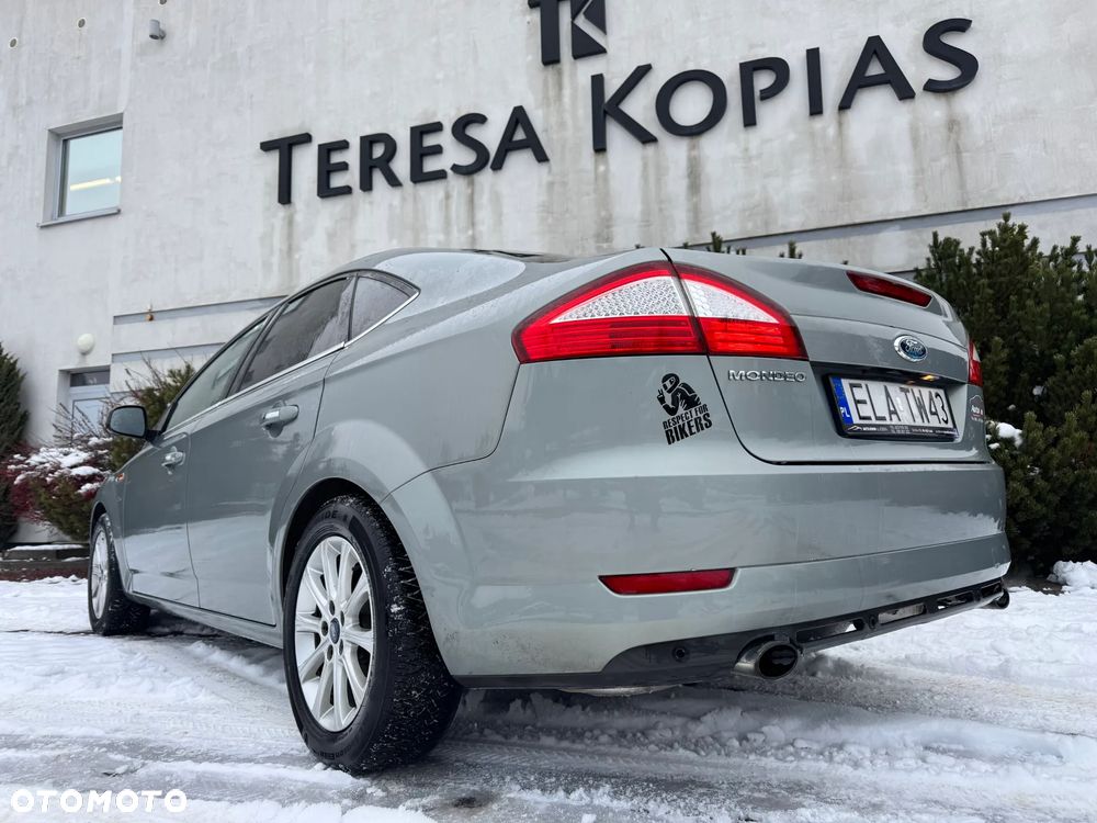 Ford Mondeo 2.5 Black Magic - 4