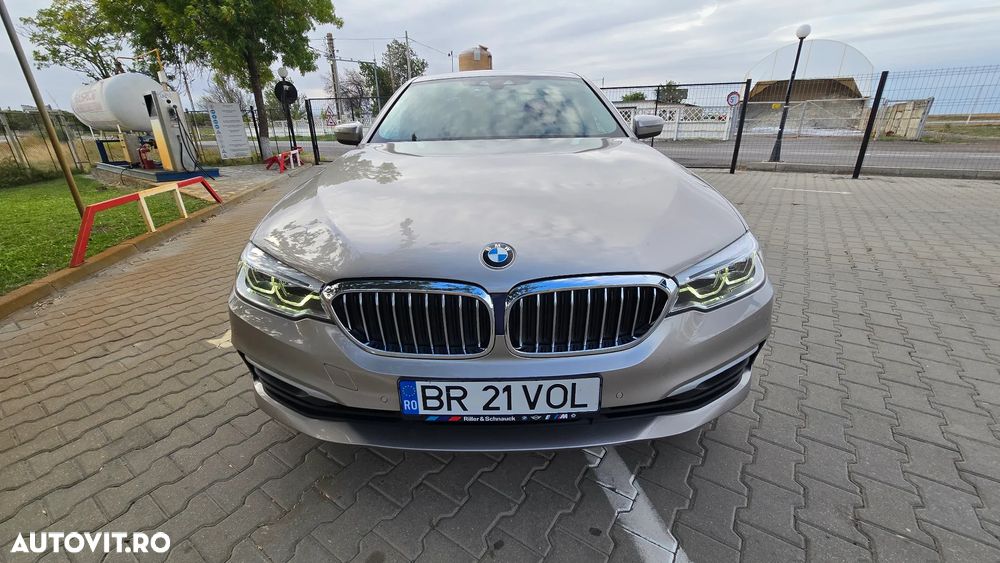 BMW Seria 5 520i AT - 23