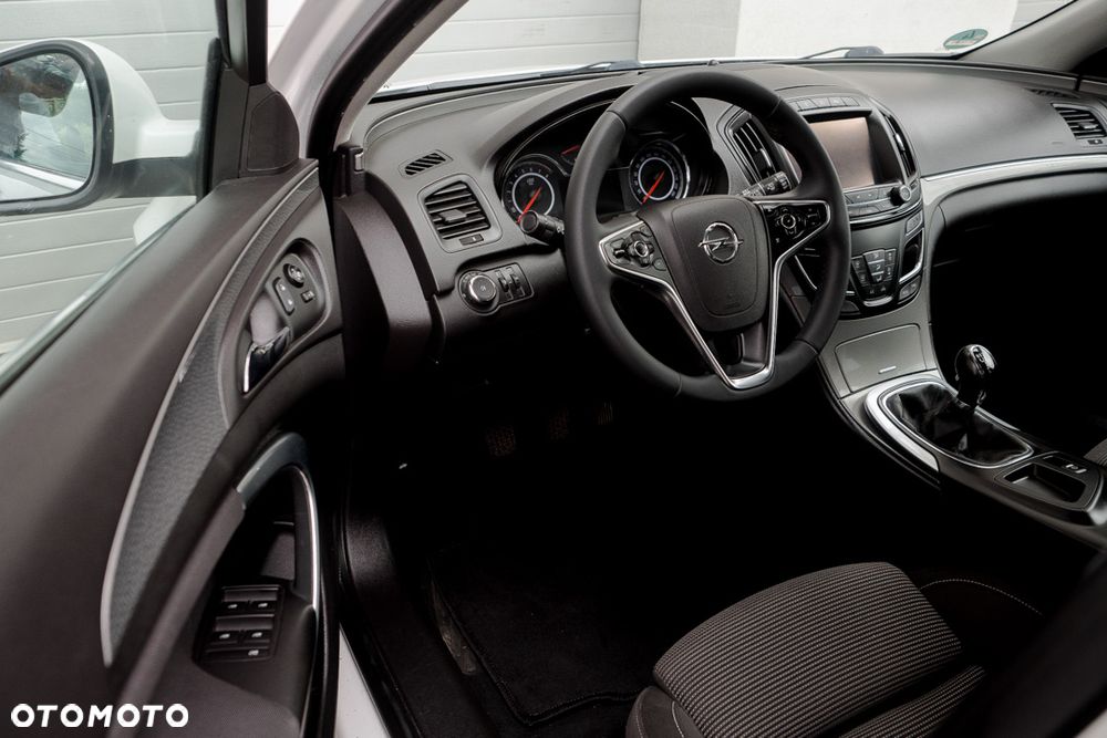 Opel Insignia 1.4 T Cosmo S&S - 11