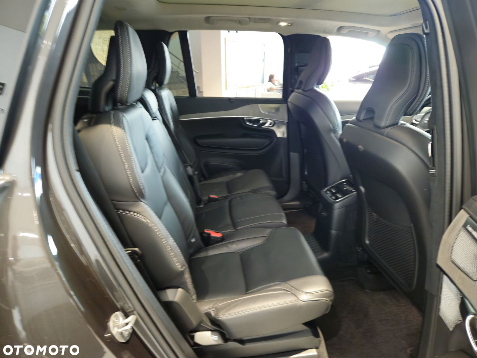 Volvo XC 90 - 31