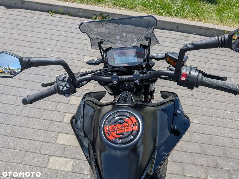 KTM DUKE 890 - 12