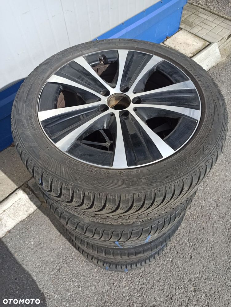 Mercedes-Benz Klasa E - 32