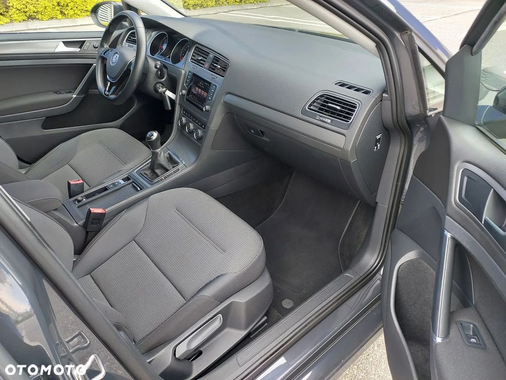 Volkswagen Golf 2.0 BlueTDI Comfortline - 19