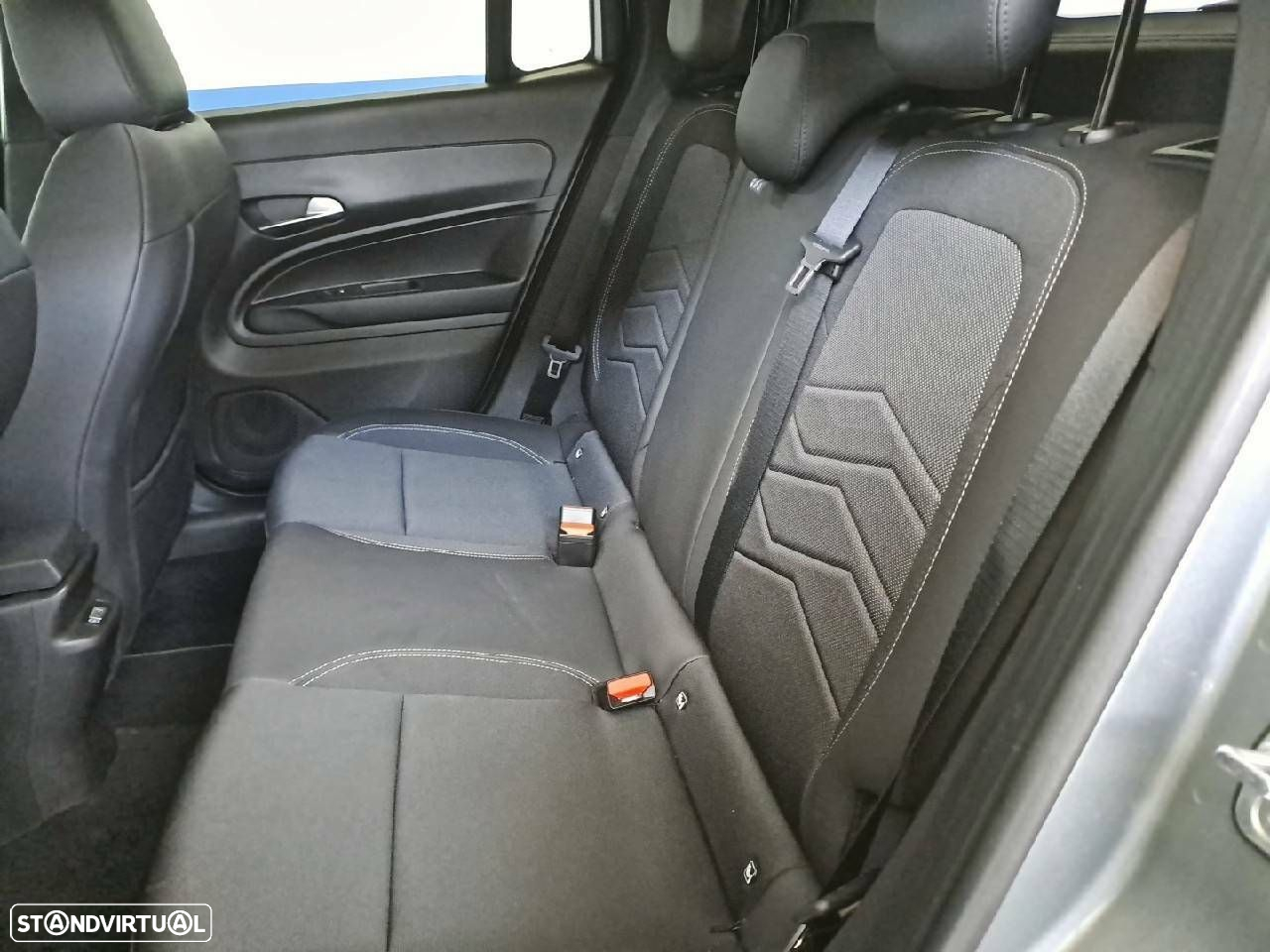 Jeep Avenger 1.2 GSE T3 Summit - 10