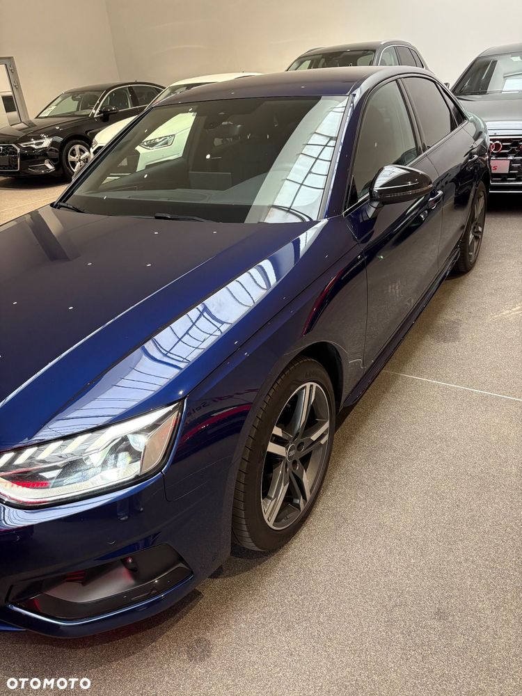 Audi A4 Limousine 35 TFSI mHEV S Line S tronic - 4