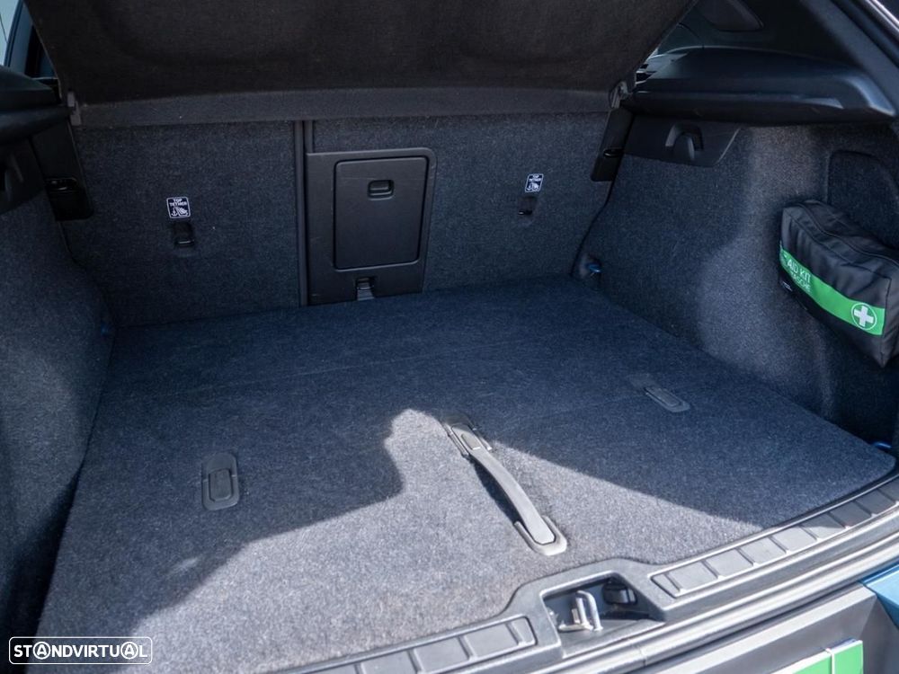 Volvo XC 40 Recharge Ultimate — fotografia 16